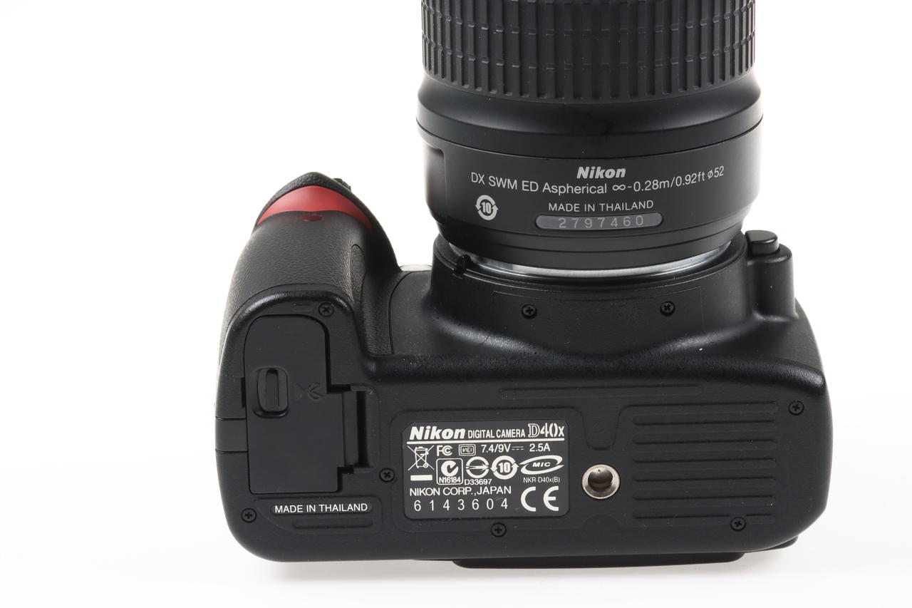 Nikon D40 mit AF-S DX 18-55mm f/3,5-5,6 G ED II - #6143604