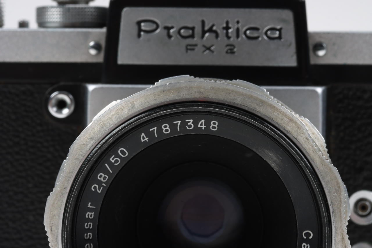 Praktica FX 2 mit Zeiss Jena 50mm f/2,8 Tessar - #259305