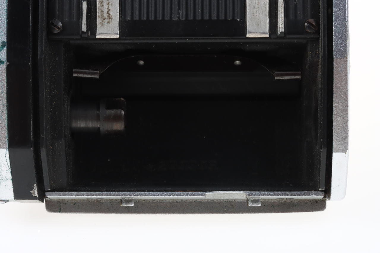 Praktica FX 2 mit Zeiss Jena 50mm f/2,8 Tessar - #259305
