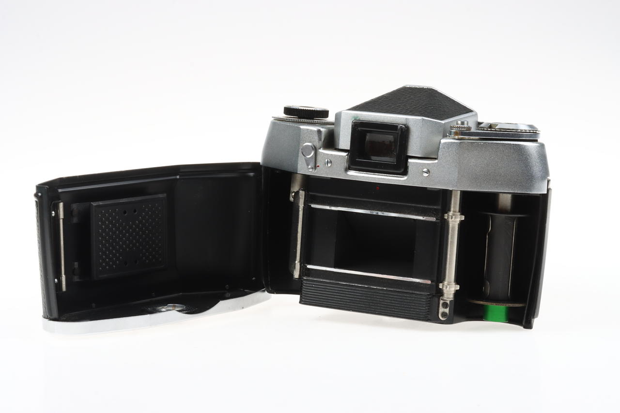 Ihagee EXA Ia mit Jena Tessar 50mm f/2,8 - #249376
