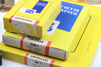 Konvolut diverse Filme, Leerschachteln und Papiere - Abgelaufen
