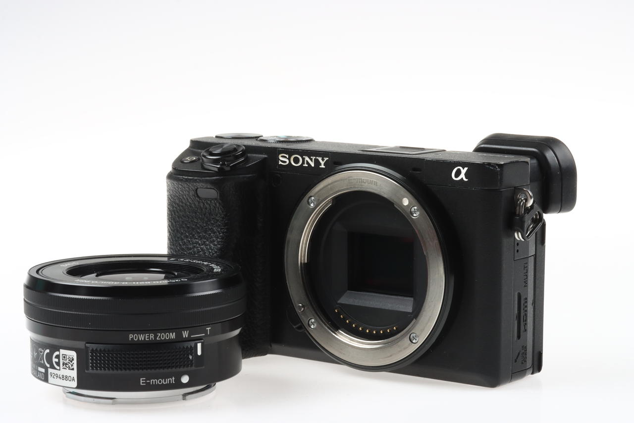 Sony Alpha 6400 mit E PZ 16-50mm OSS - #4874046