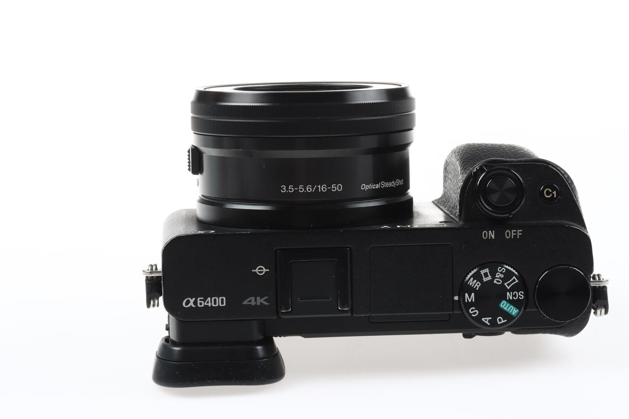 Sony Alpha 6400 mit E PZ 16-50mm OSS - #4874046