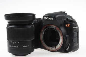 Sony Alpha 200 mit DT 18-70mm f/3,5-5,6 - #2121003