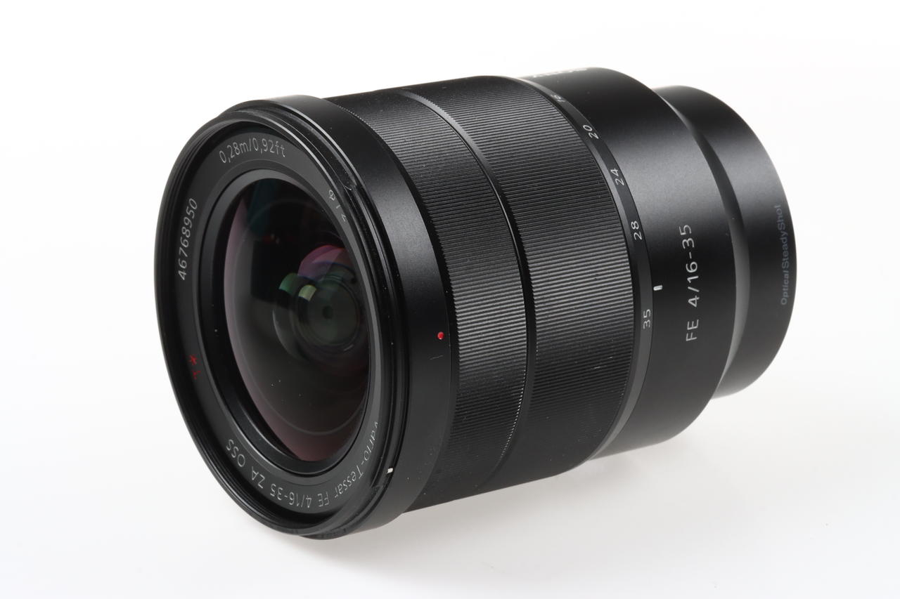 Sony Vario-Tessar T* FE 16-35mm f/4,0 ZA OSS - #1700037