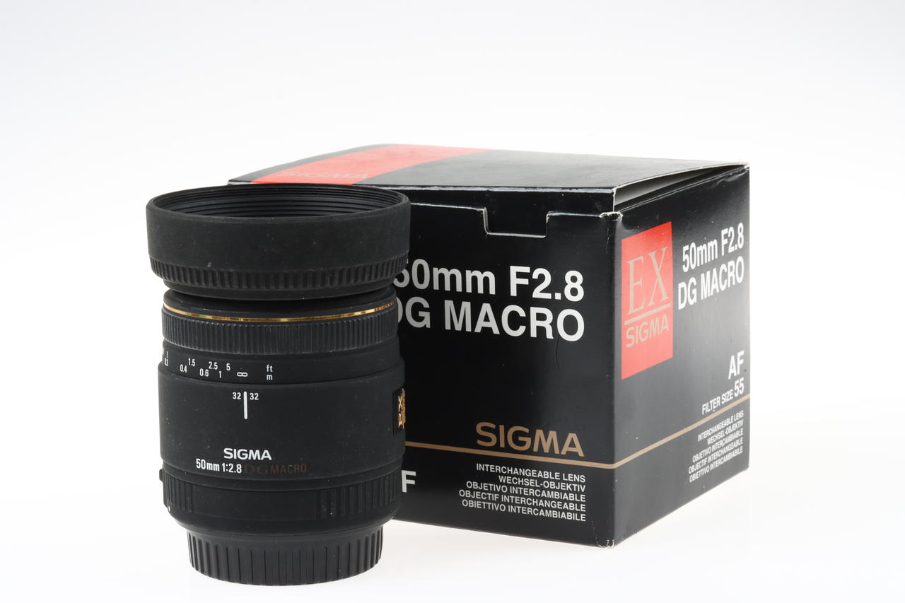 SIGMA 50mm f/2,8 DG Macro für Canon EF - #4044920