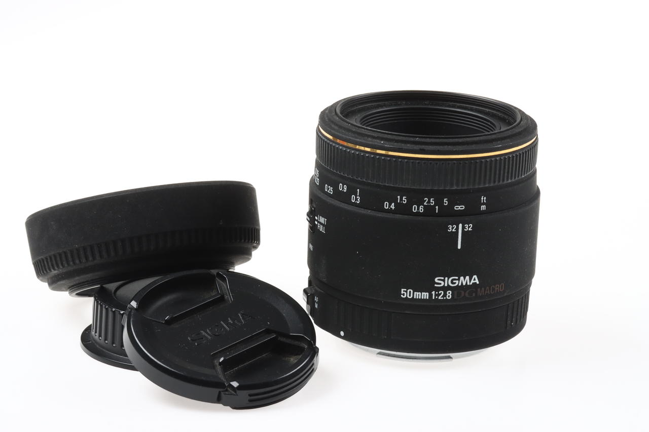 SIGMA 50mm f/2,8 DG Macro für Canon EF - #4044920