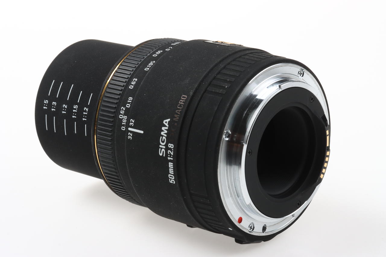 SIGMA 50mm f/2,8 DG Macro für Canon EF - #4044920
