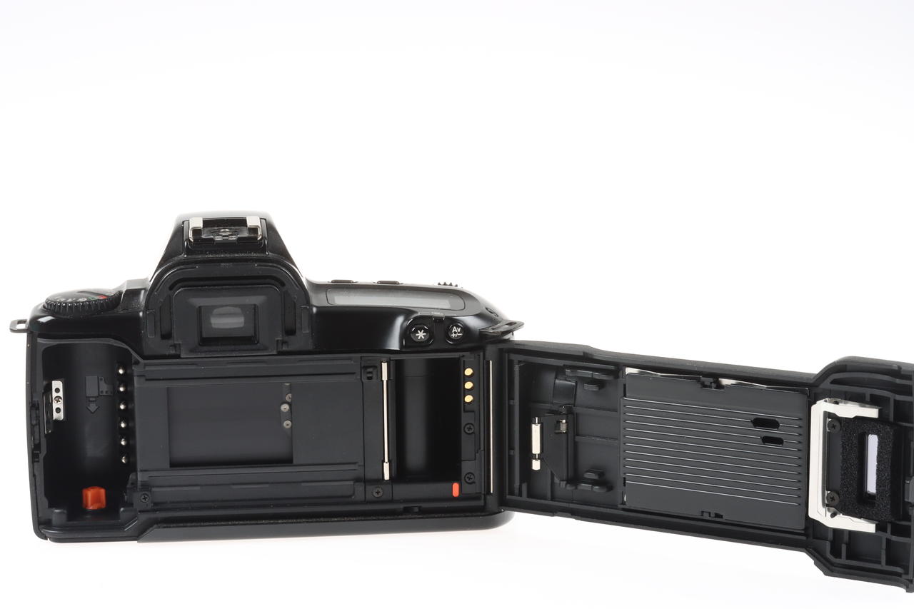 Canon EOS 500 mit EF 35-80mm f/4,0-5,6 II - #9015640