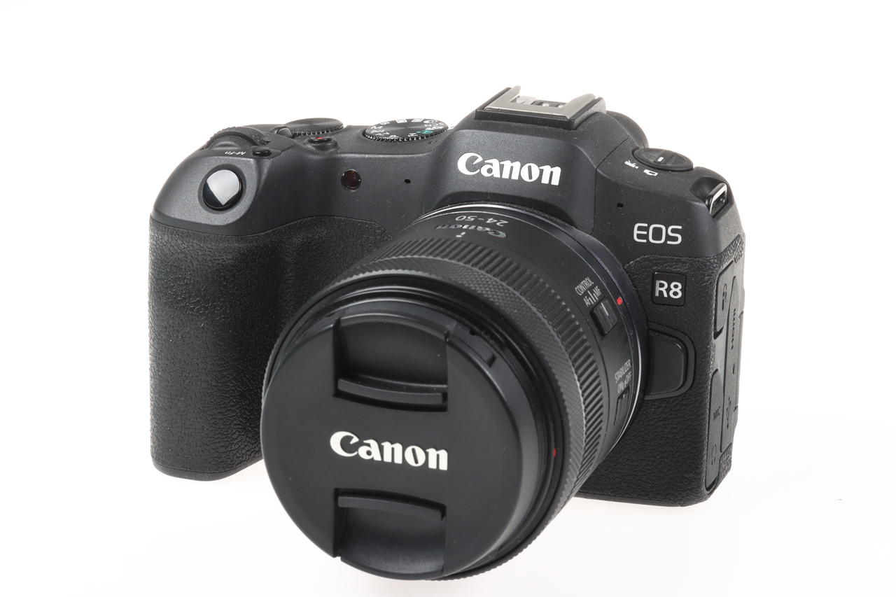 Canon EOS R8 mit RF 24-50mm f/4,5-6,3 IS STM - #113022006399