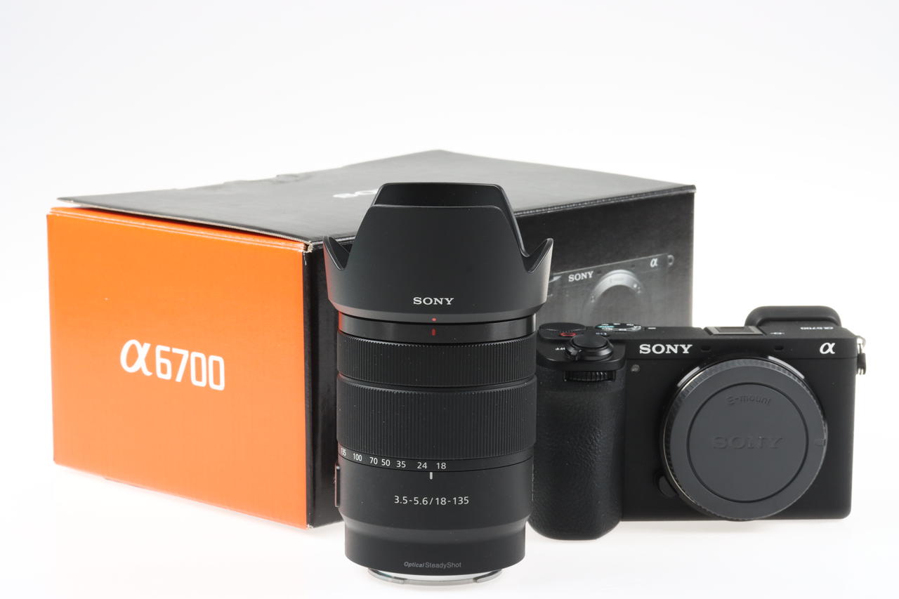 Sony Alpha 6700 mit E 18-135mm f/3,5-5,6 OSS - #2056622