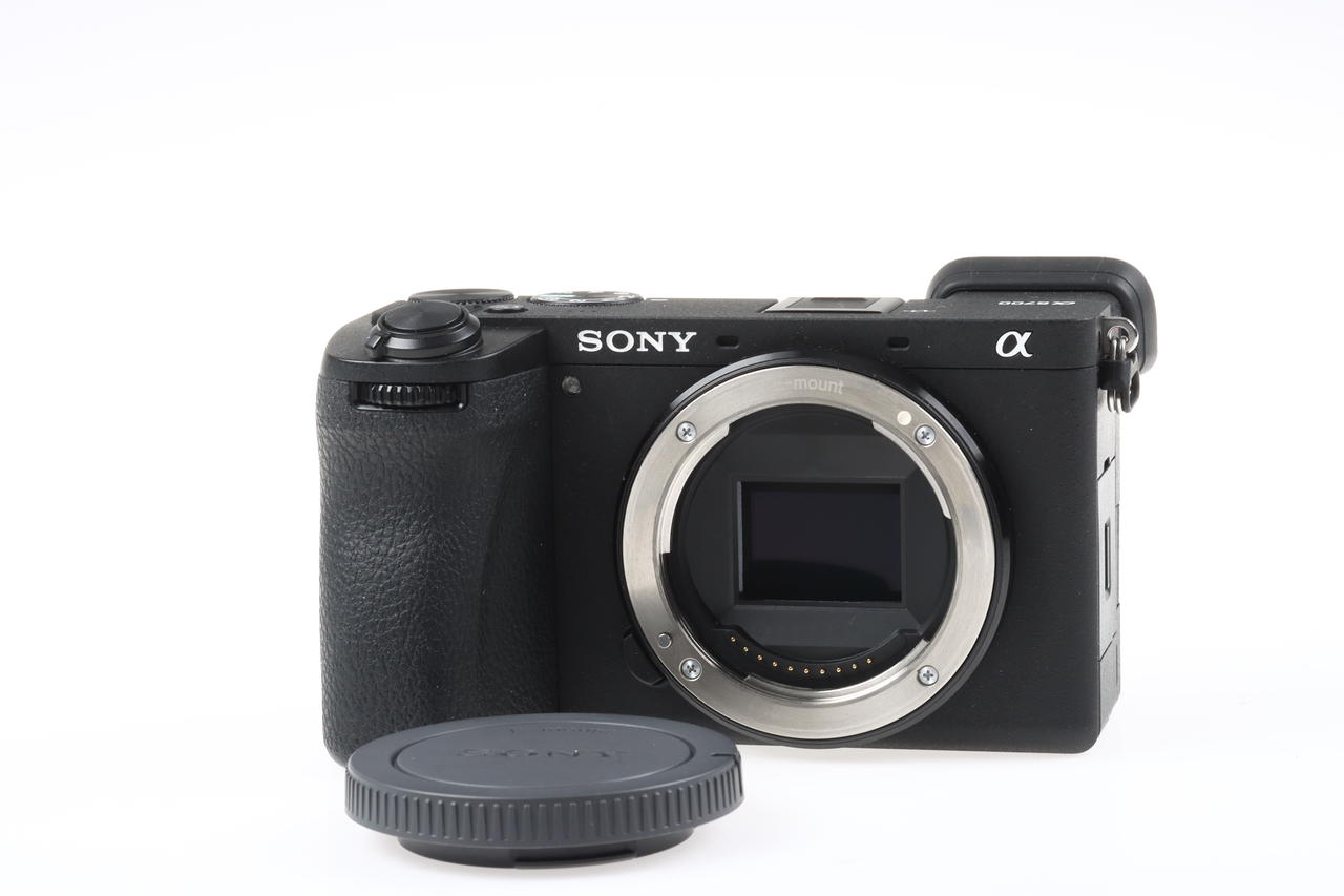 Sony Alpha 6700 mit E 18-135mm f/3,5-5,6 OSS - #2056622
