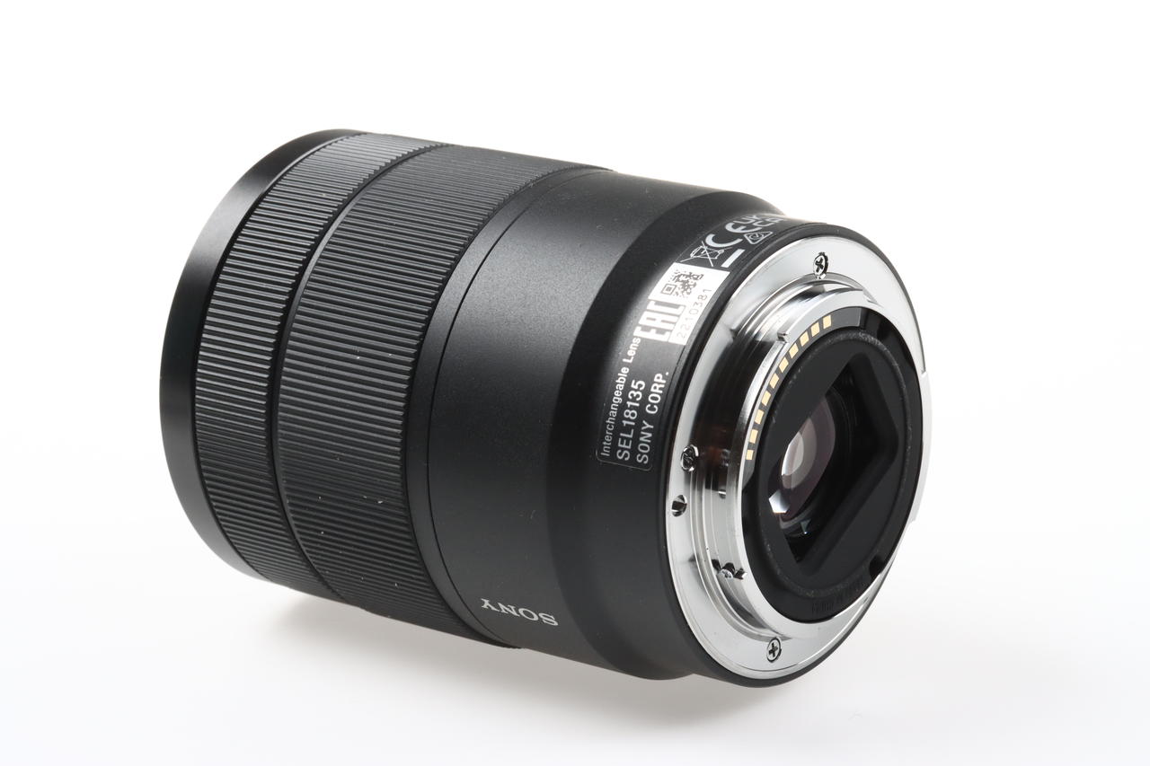 Sony Alpha 6700 mit E 18-135mm f/3,5-5,6 OSS - #2056622